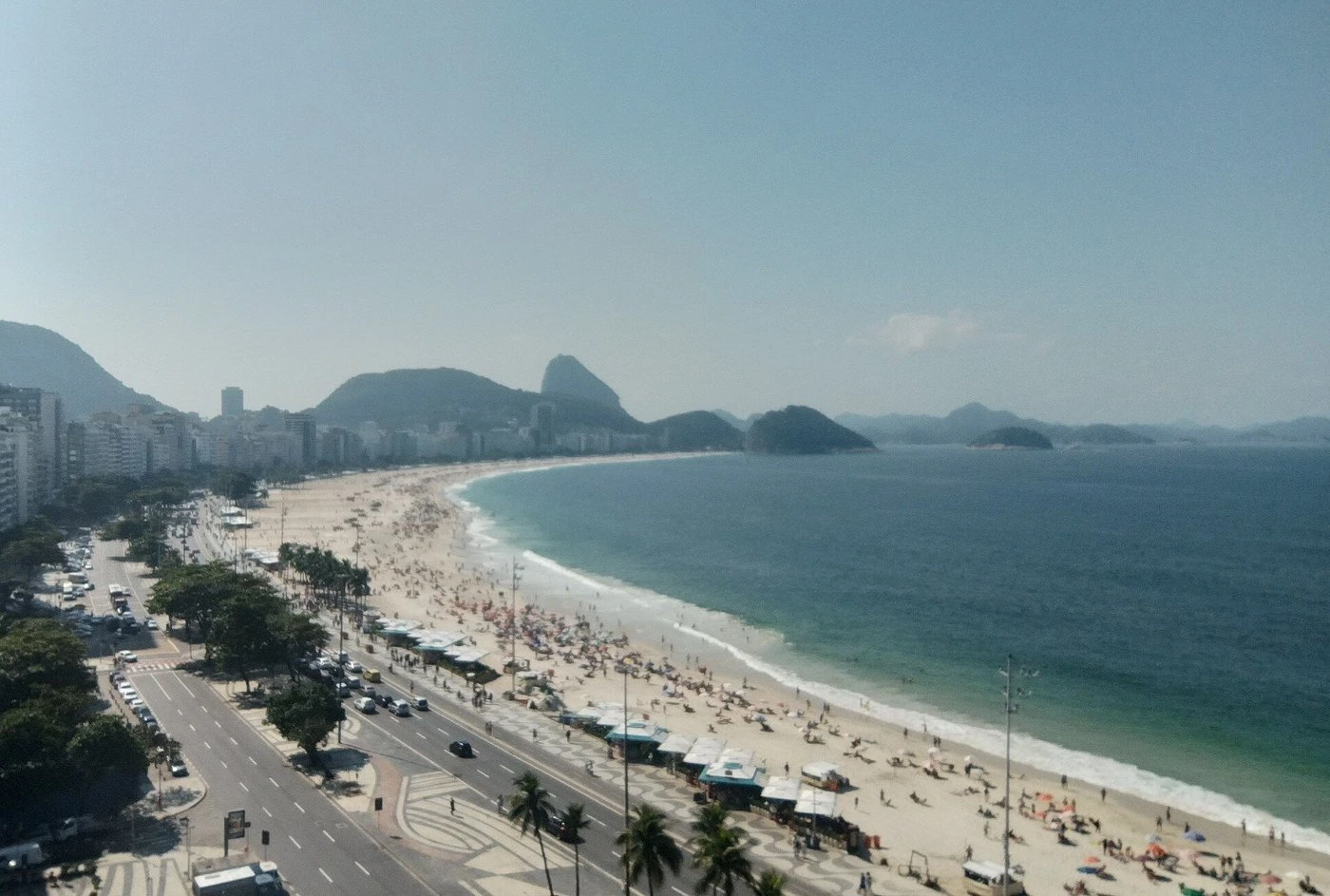 Party Vibe in Copacabana - Cocktails & View - Image